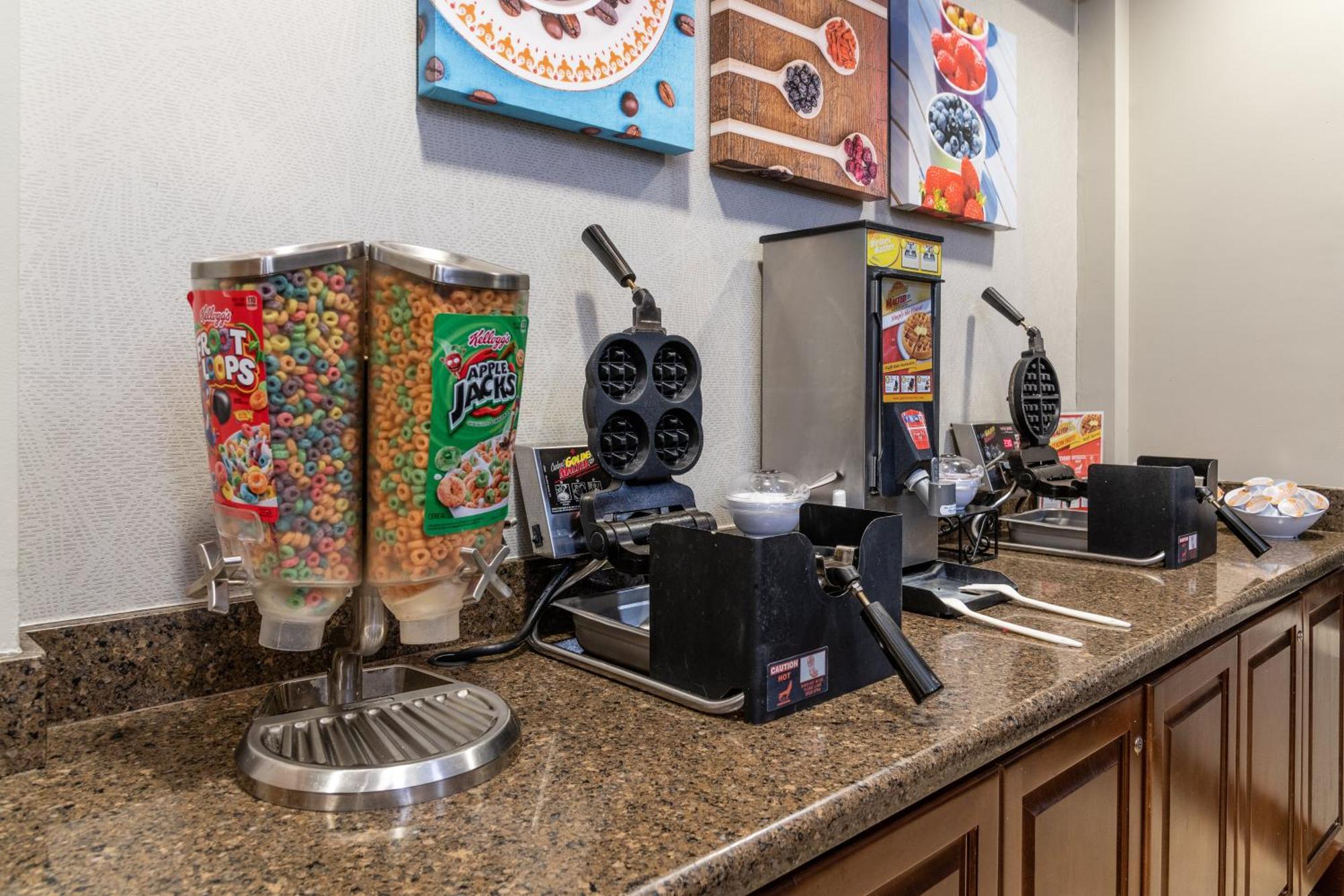 Staybridge Suites North Charleston By Ihg Zewnętrze zdjęcie